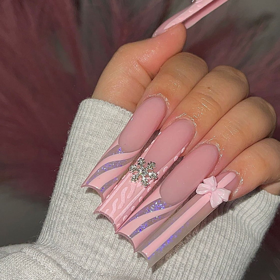 15 Must-See Bling Nail Designs for 2025