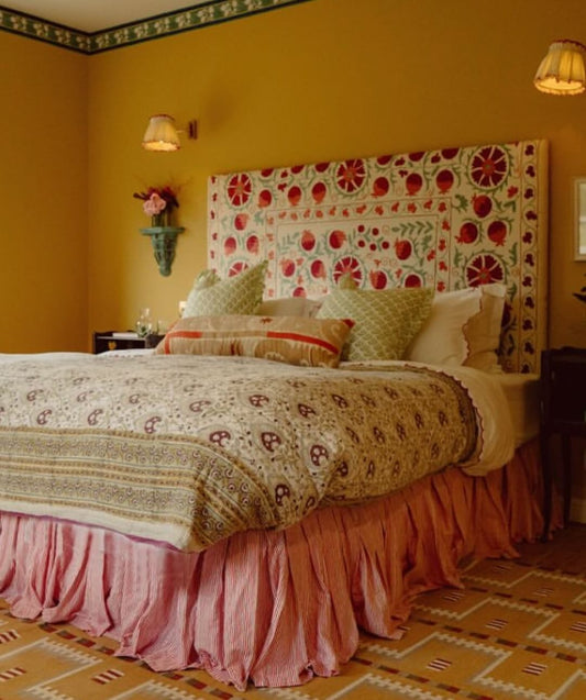 16 Eclectic Bedroom Ideas That Mix Old + New