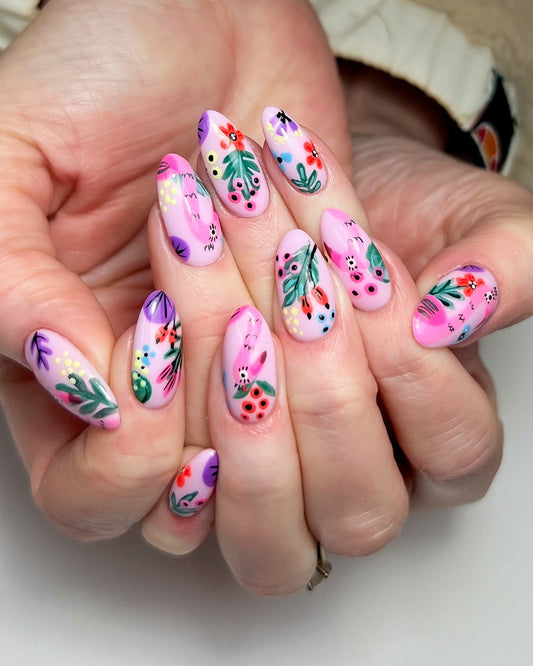15 Simple Floral Nail Ideas That Pop