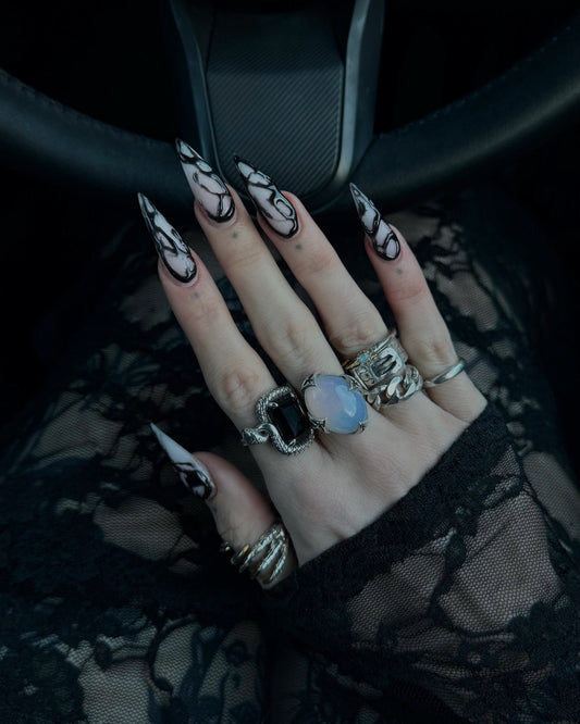 15 Next-Level Grunge Nail Inspo