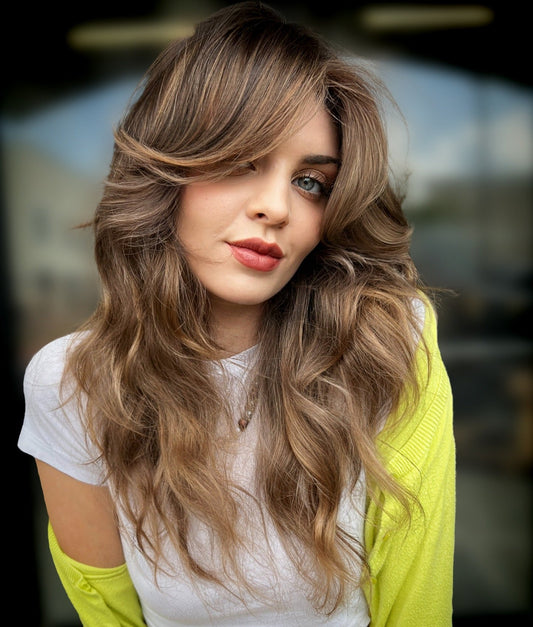 15 Flirty Wavy Hair with Bangs