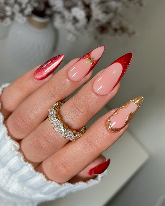 15 Elegant Gold Nail Ideas with a Modern Edge