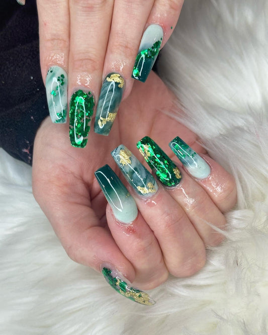 15 Bold St Patrick's Day Nail Ideas Worth Trying