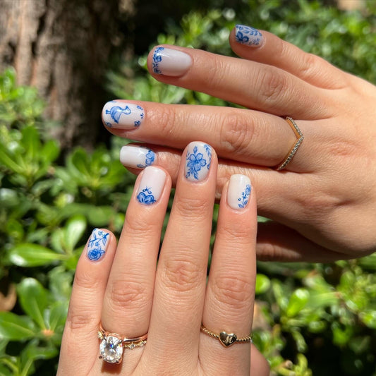 15 Folk-Inspired Mexico Nail Ideas