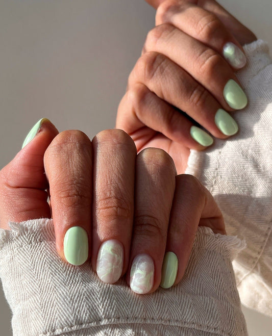15 Eye-Catching Coral Color Nail Ideas You Canβt Miss