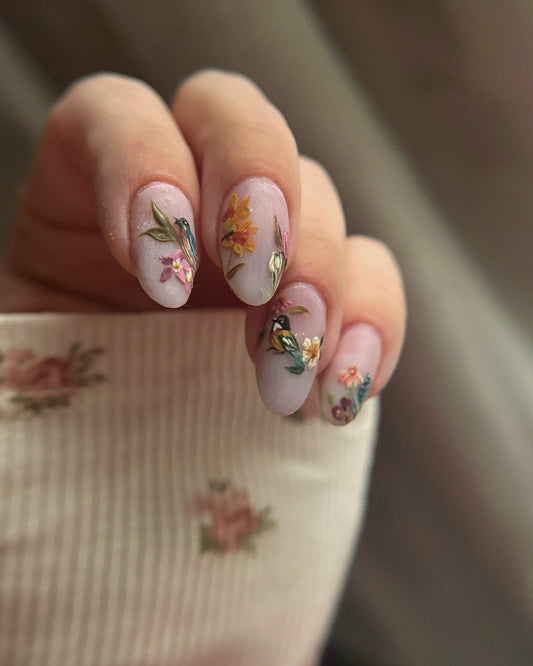 15 Dreamy Spring Nail Ideas