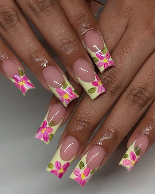 15 Edgy Yellow Coffin Nail Ideas