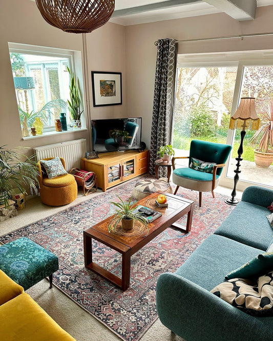 15 Hippie Living Room Ideas with Colorful Retro Vibes
