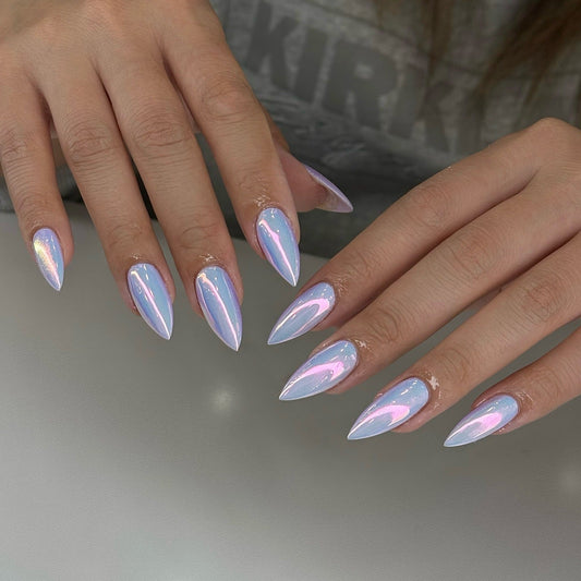 15 Simple Yet Striking Chrome Nail Ideas