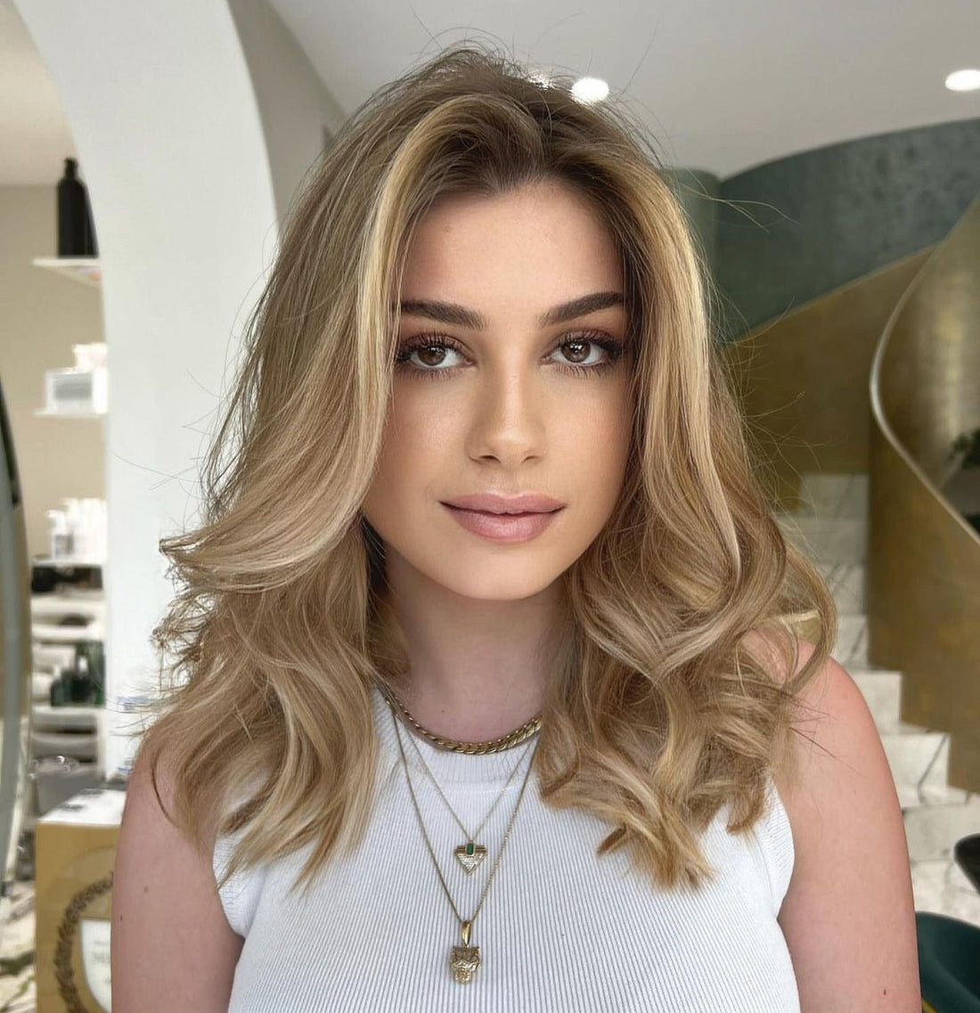 15 Golden Blonde Hair Color Styles That Feel Effortless