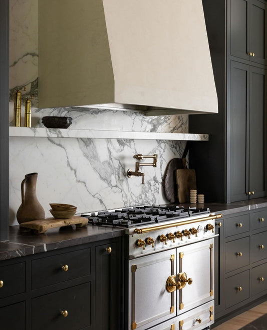 15 Stunning Basement Kitchen Concepts for 2025