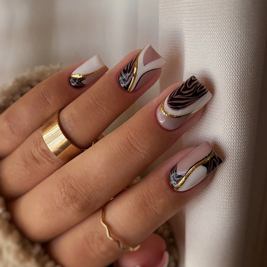15 Aesthetic Square Nail Ideas That Pop