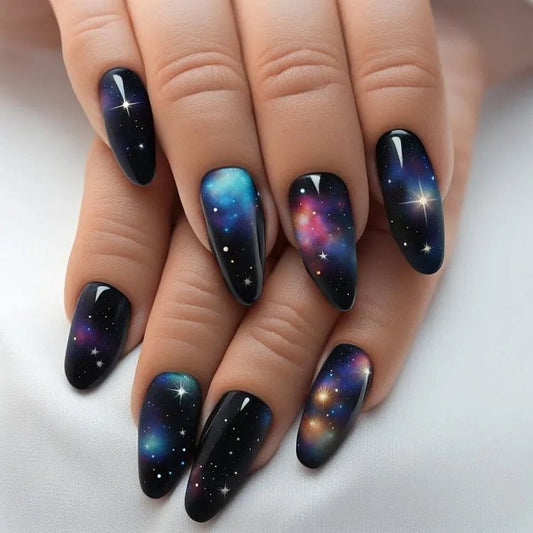 15 Eye-Catching Galaxy Nail Ideas for 2025 🌌