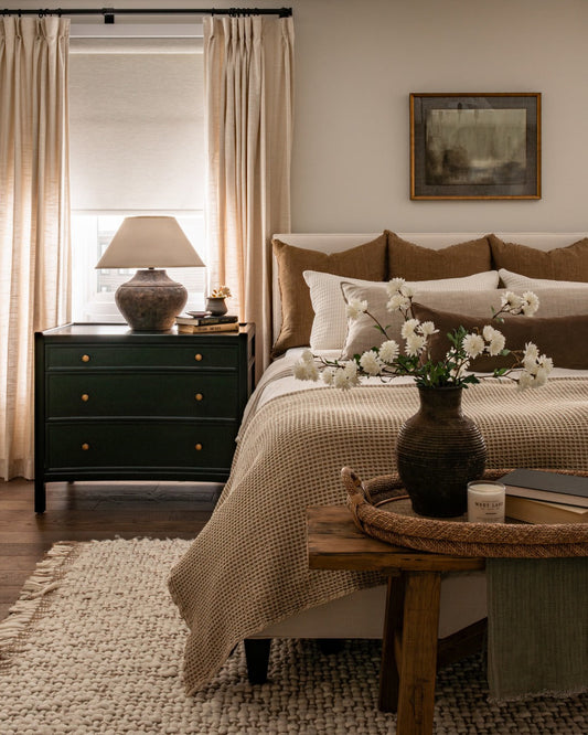 15 Ivory Bedroom Ideas for Classic Style