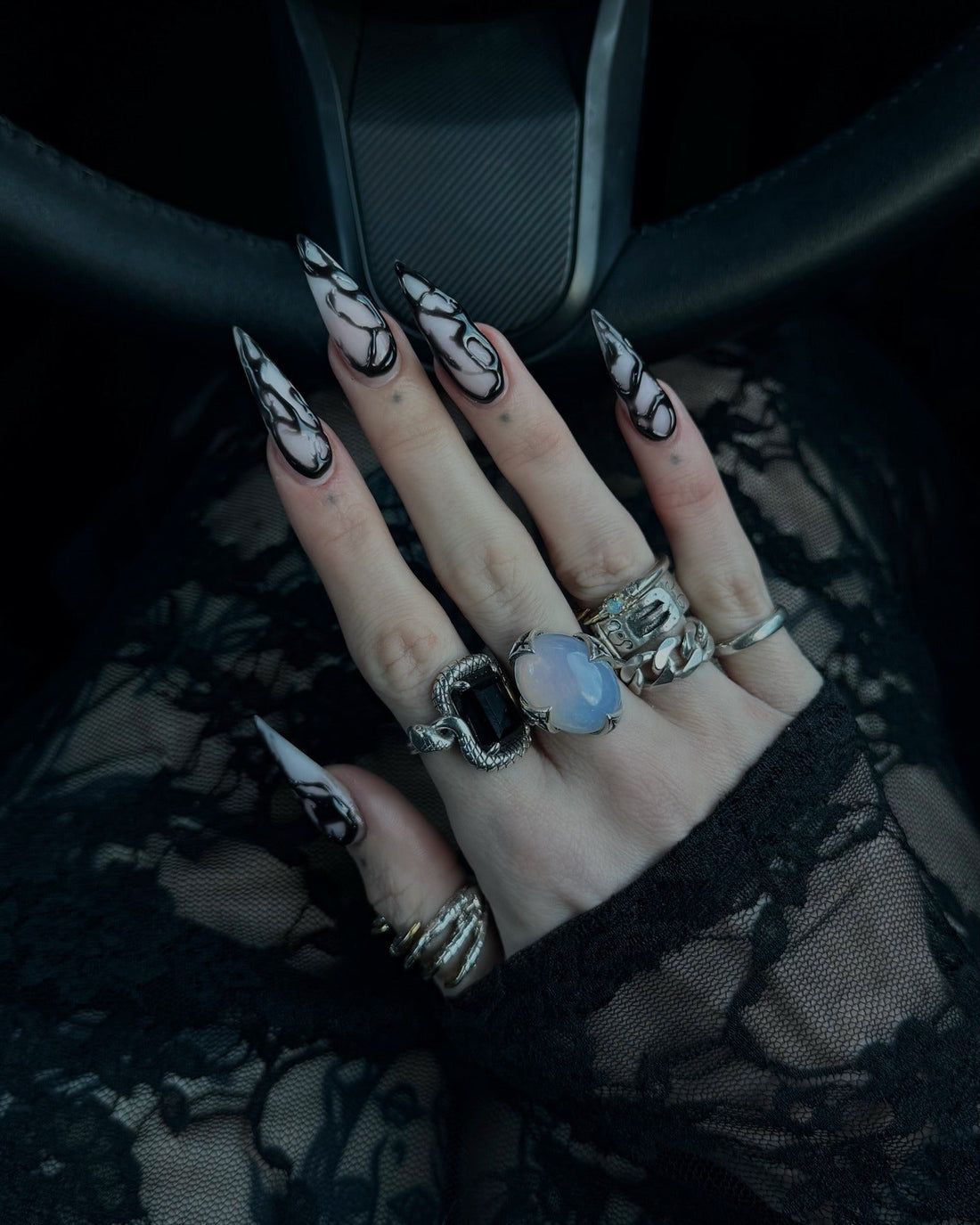 15 Next-Level Grunge Nail Inspo