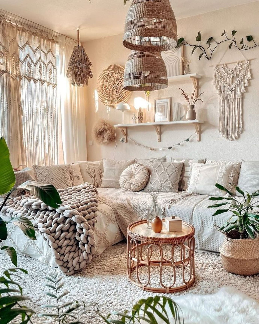 15 Bohemian Living Room Ideas with Natural Textures