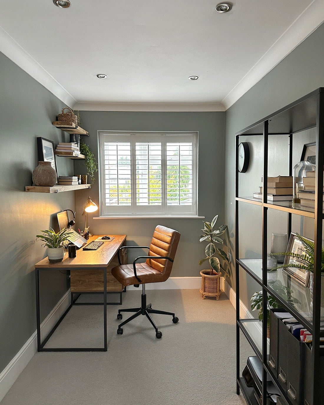 15 Sleek Home Office Ideas