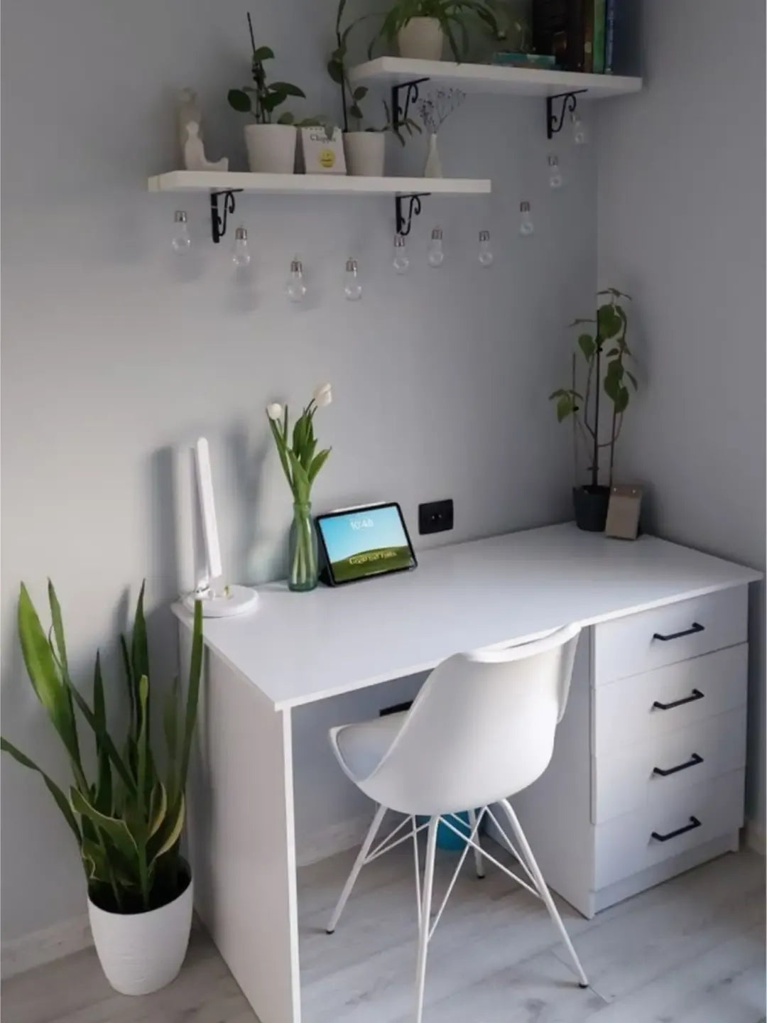 15 Trending Small Office Ideas for 2026