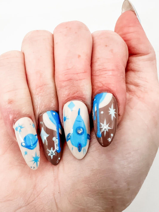 15 Crazy Nail Ideas That Pop Instantly