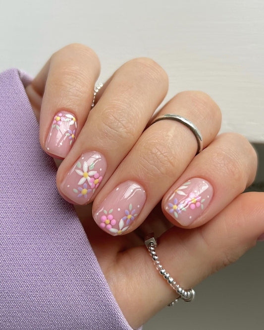 15 Chic and Easy Nail Designs for Beginners