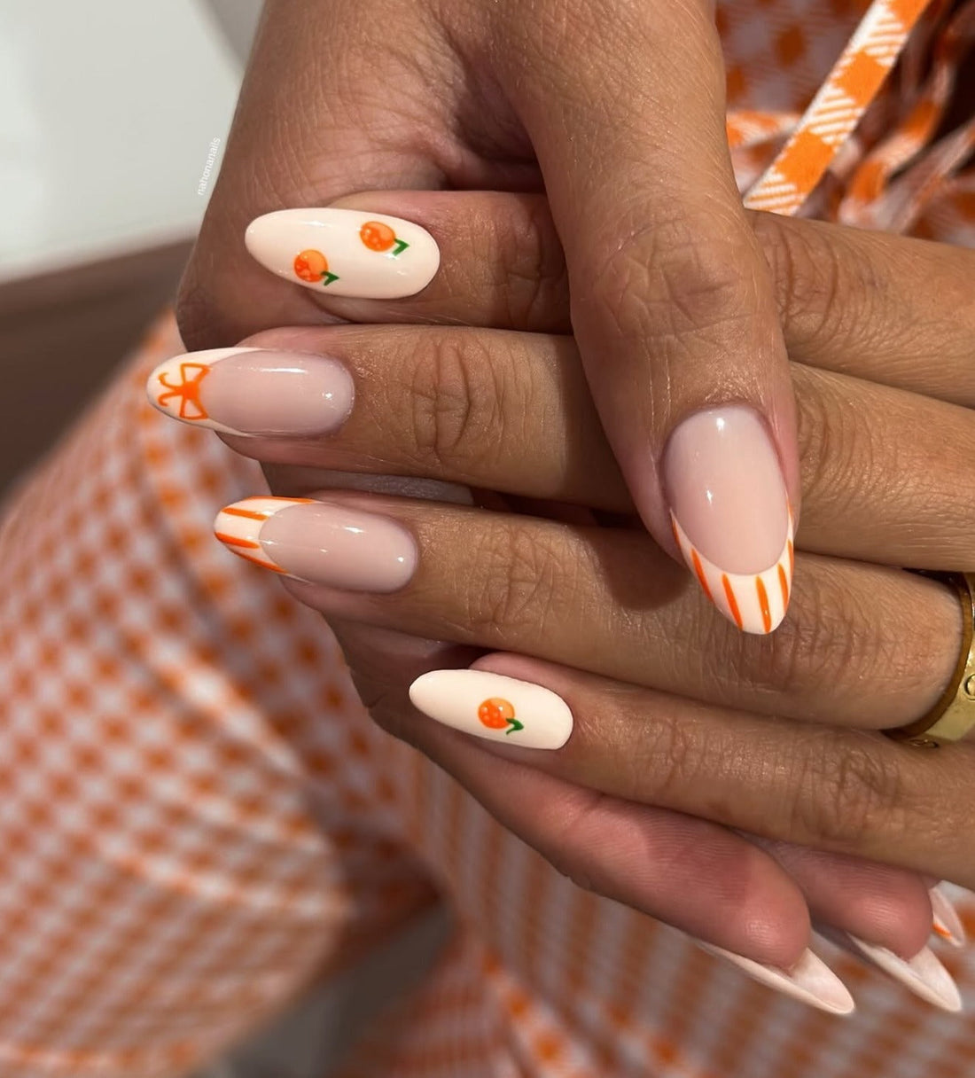 15 Simple Summer Nail Ideas That Are Pretty and Playful