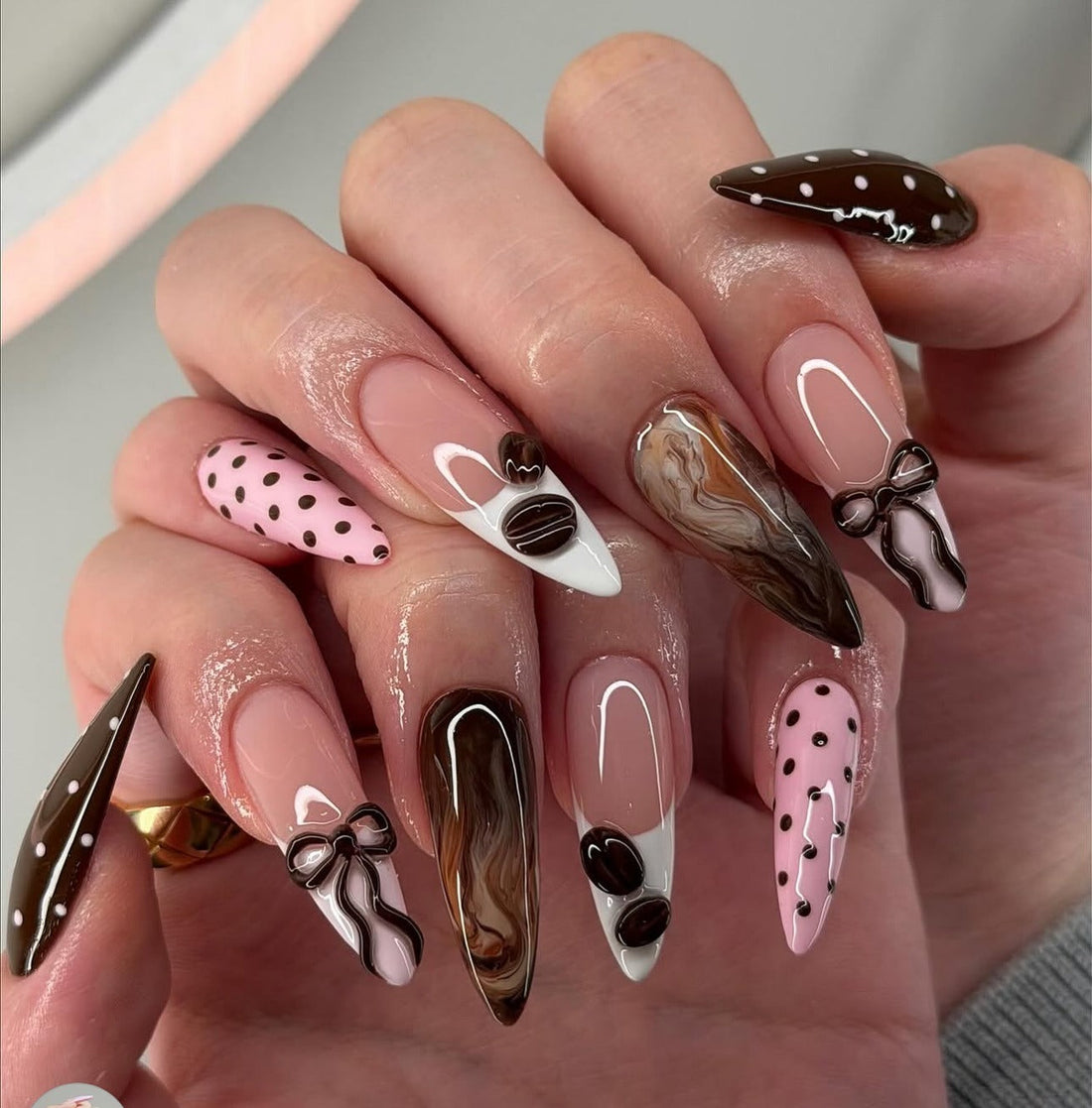 15 Ultimate Fall Coffin Nail Ideas 2026