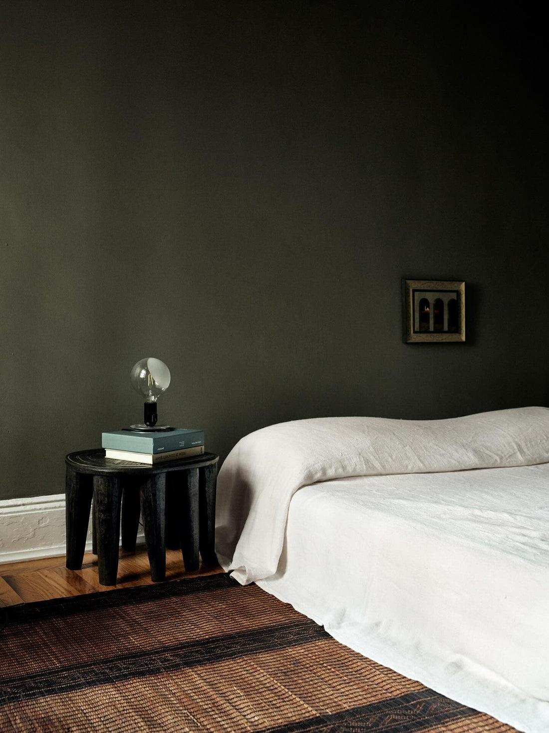 15 Trendy Green Walls Bedroom Ideas for 2025 Homes