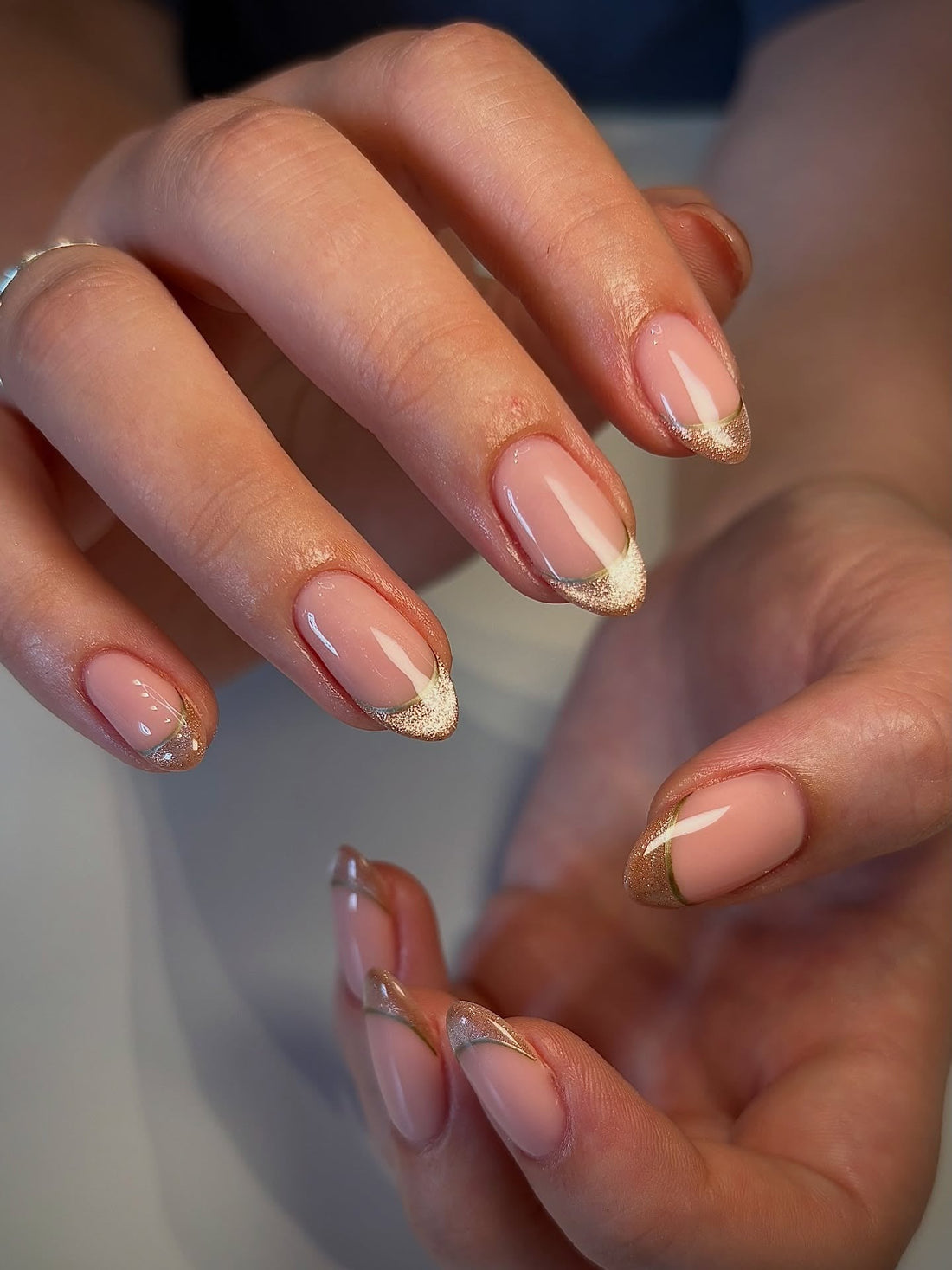 15. Trendy Glitter French Tip Nail Ideas for Effortless Beauty