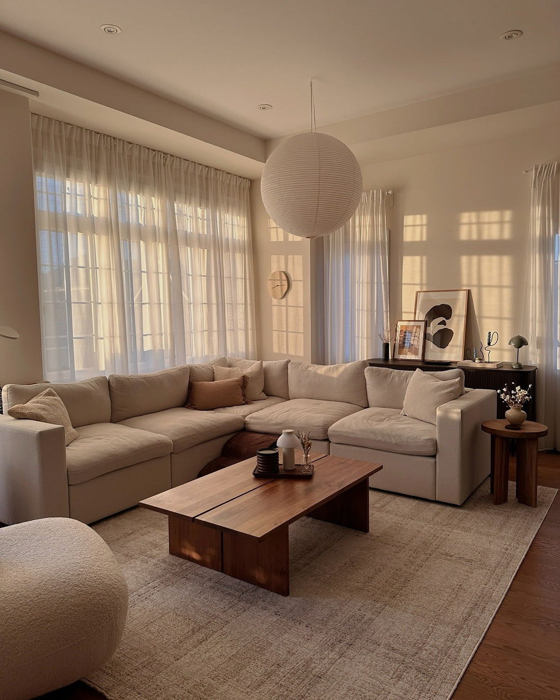 16 Stylish Neutral Living Room Ideas for 2026