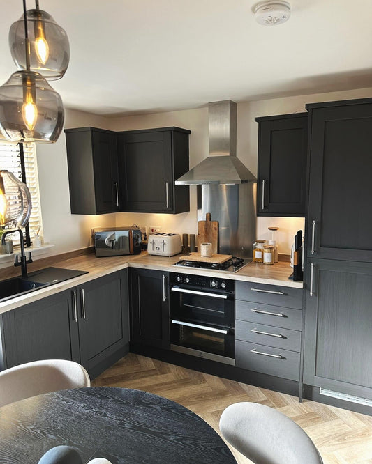 15 Grey Cabinet Kitchen Ideas That Feel Inviting