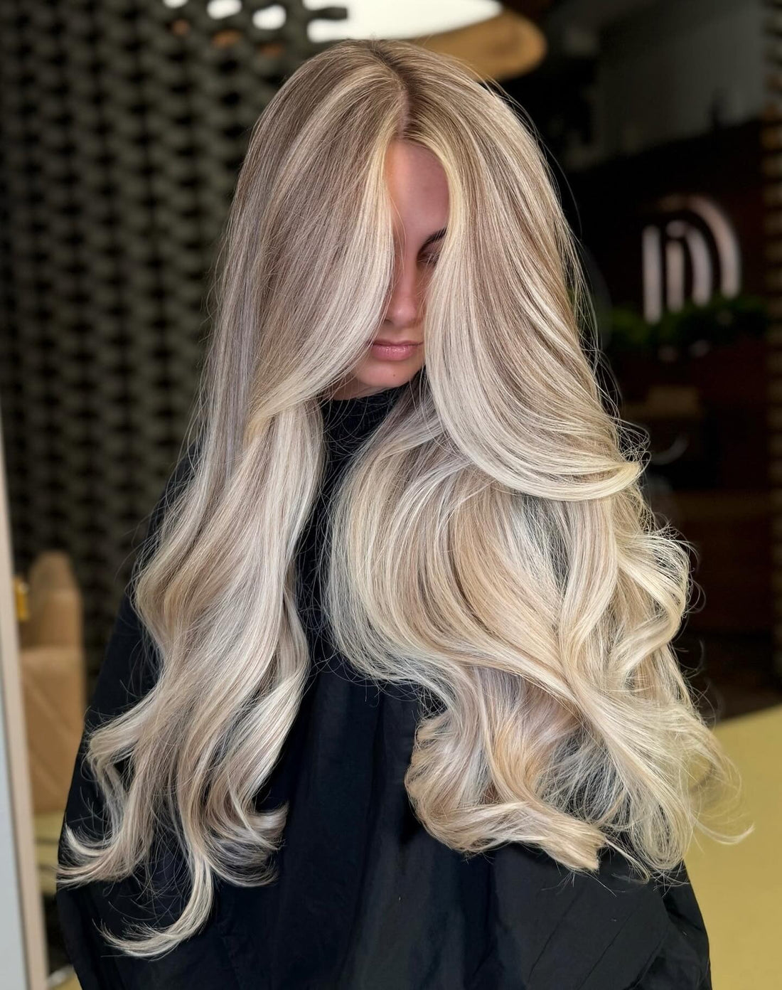 15 Must-Try Long Blonde Hair Ideas 2026
