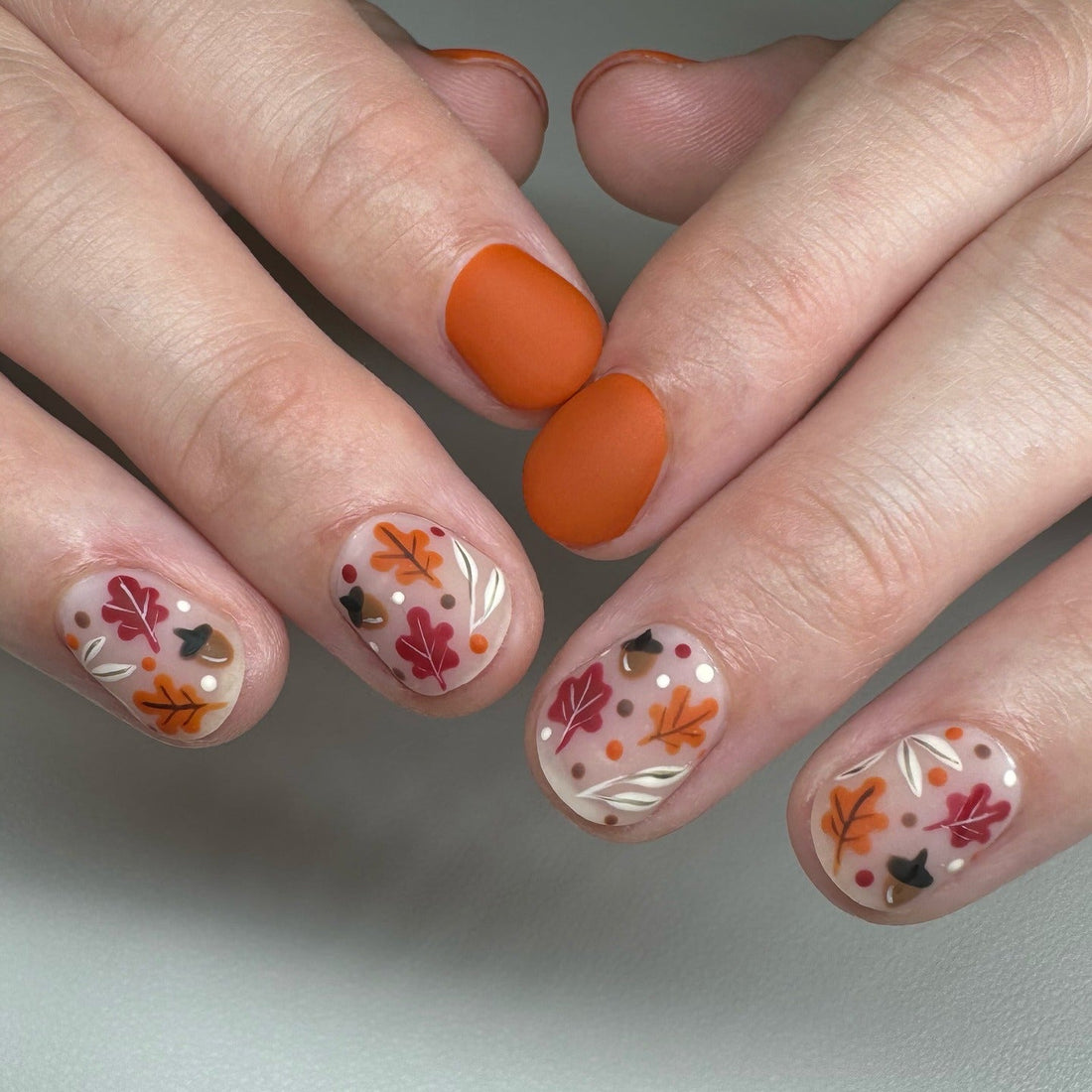 15 Fresh Short Thanksgiving Nail Ideas for 2026