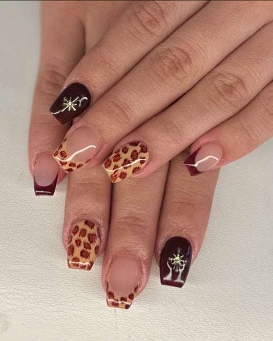 15 Fierce & Fabulous Cheetah Nail Ideas