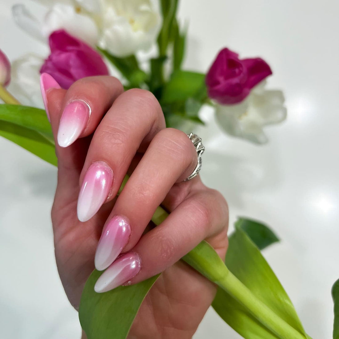 15 Cute and Trendy Powder Nail Ideas for 2025