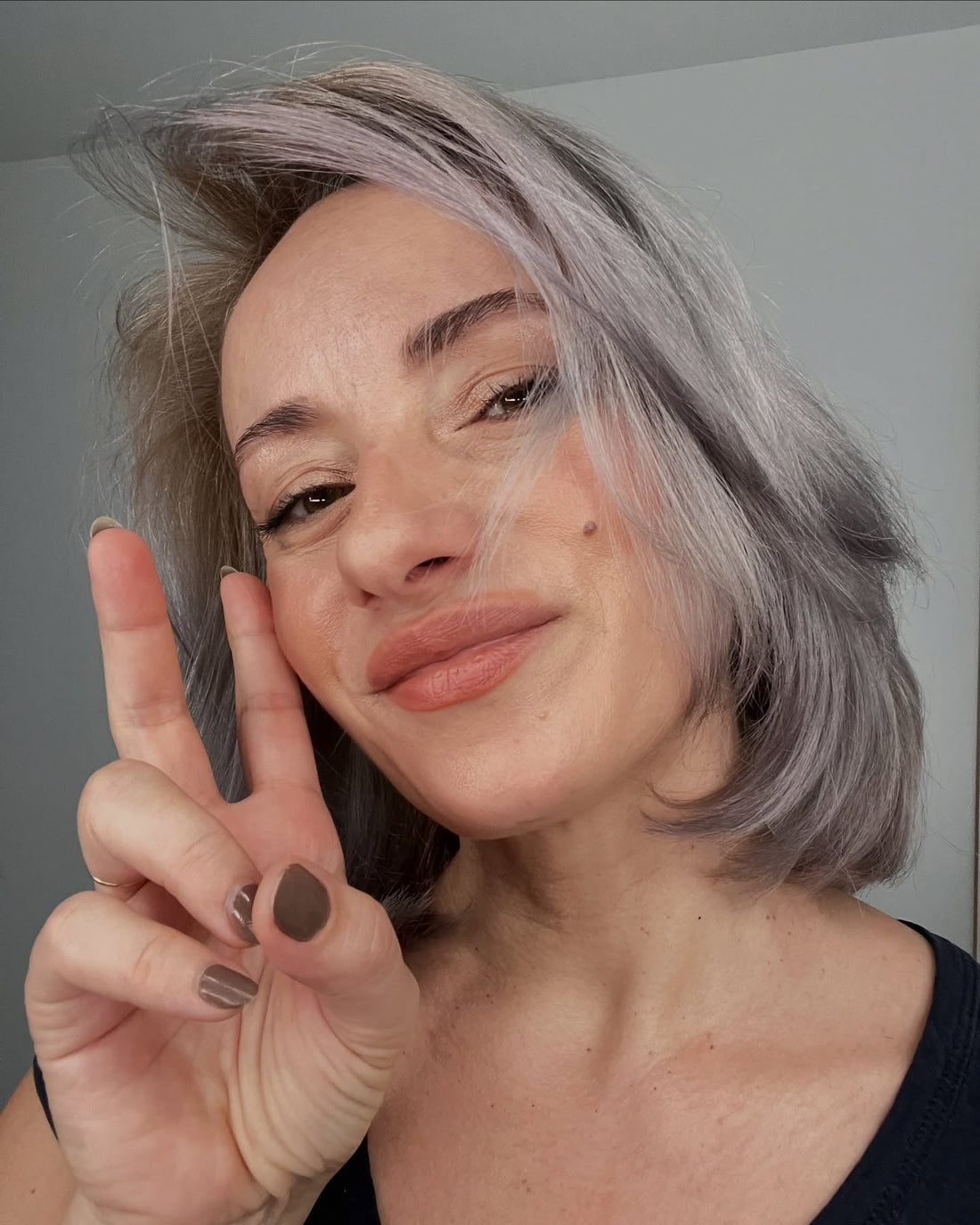 15 Fresh Silver Hair Color Looks for 2026