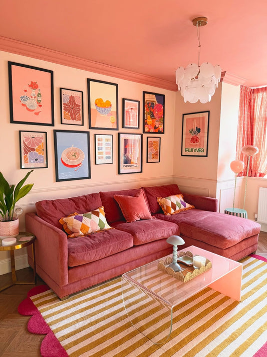 15 Living Room Wall Decorating Ideas That Transform Spaces