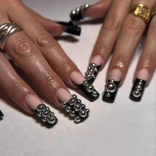 15 Modern Black Coffin Nail Ideas with Attitude