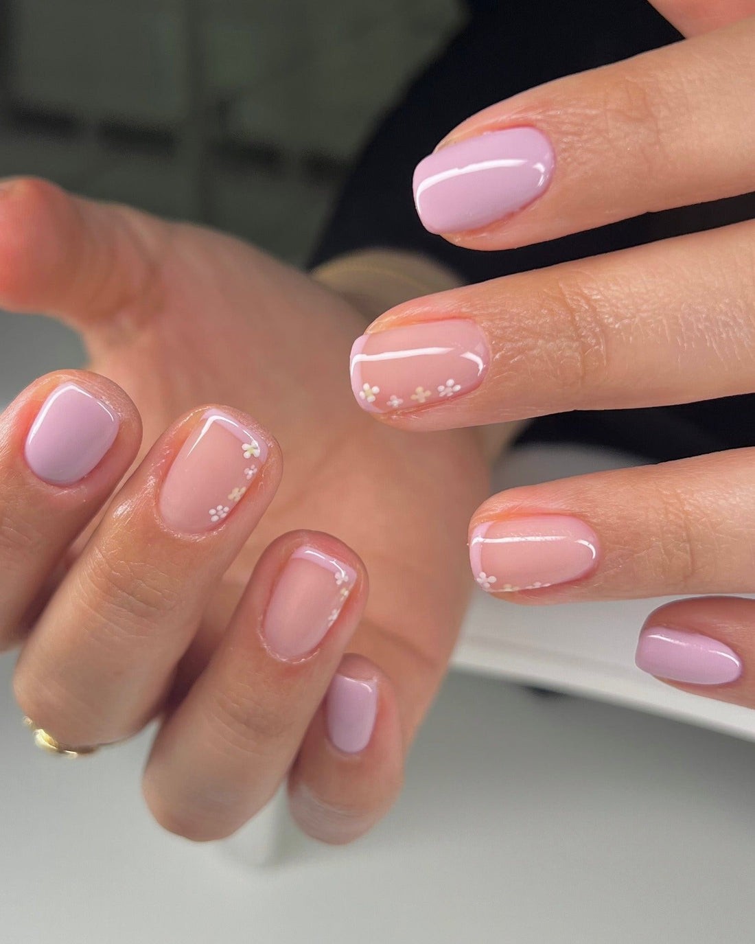 15 Elegant April Nails 2026