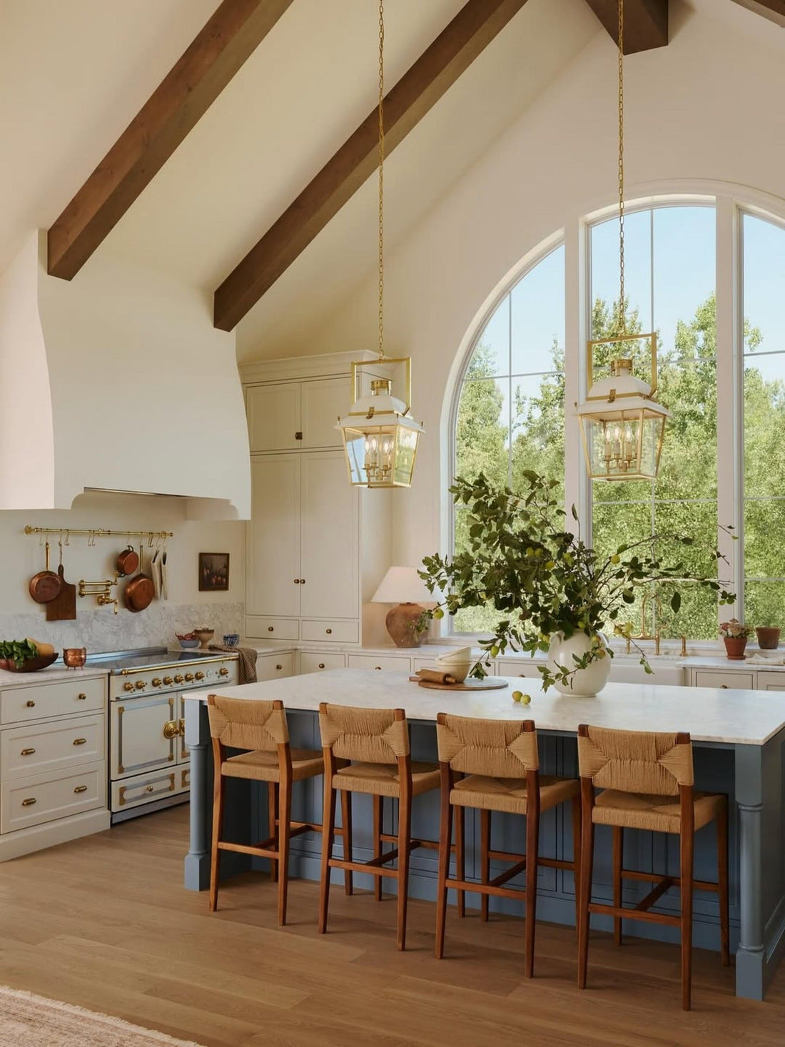 15 Modern Big Kitchen Ideas for 2026