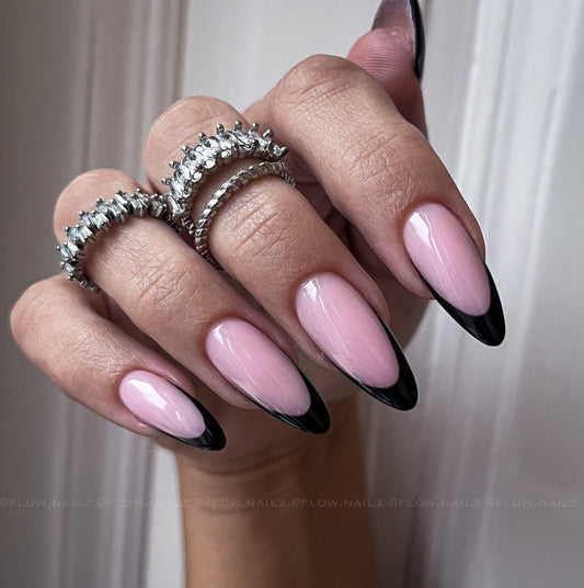 15 Nail Ideas with Black Tips That Look Stunning