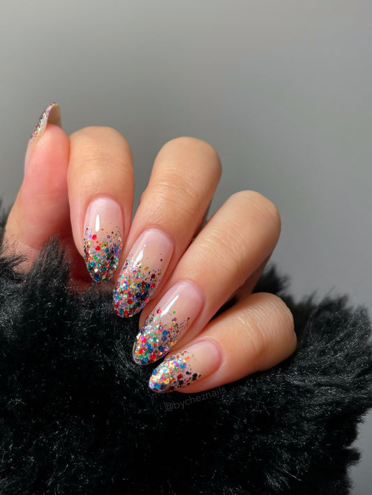 15 Simple Sparkly Nail Ideas 2026