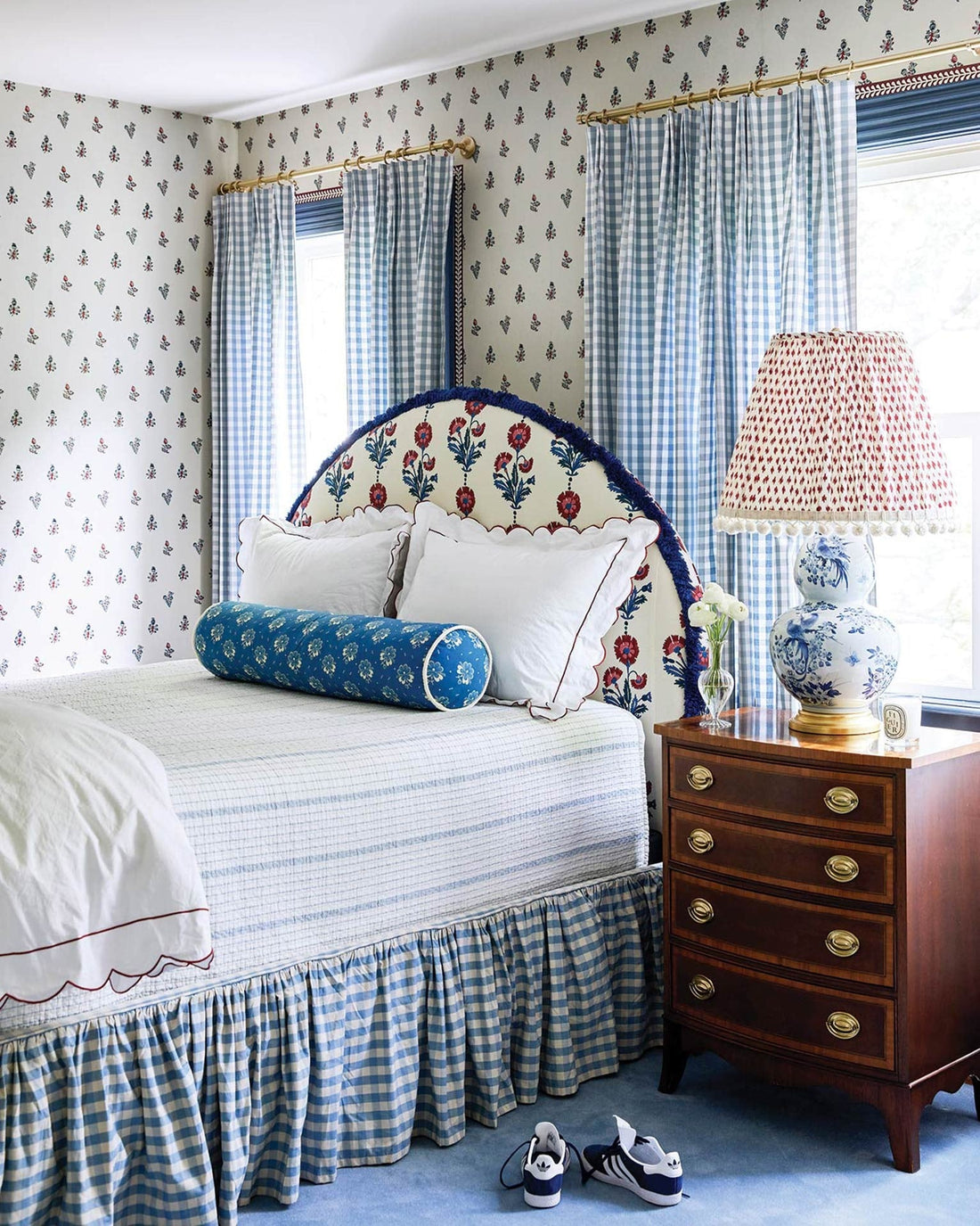 15  Bright and Airy Dusty Blue Bedroom Ideas for 2025