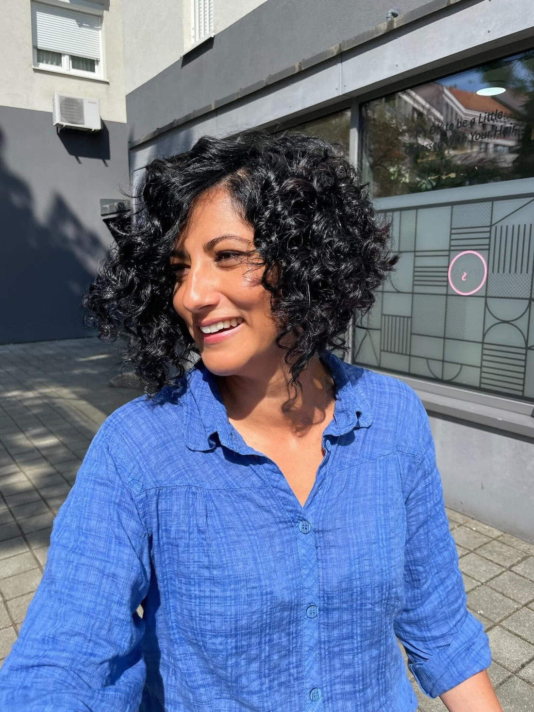 15 Fresh Messy Curly Hair Looks for 2025