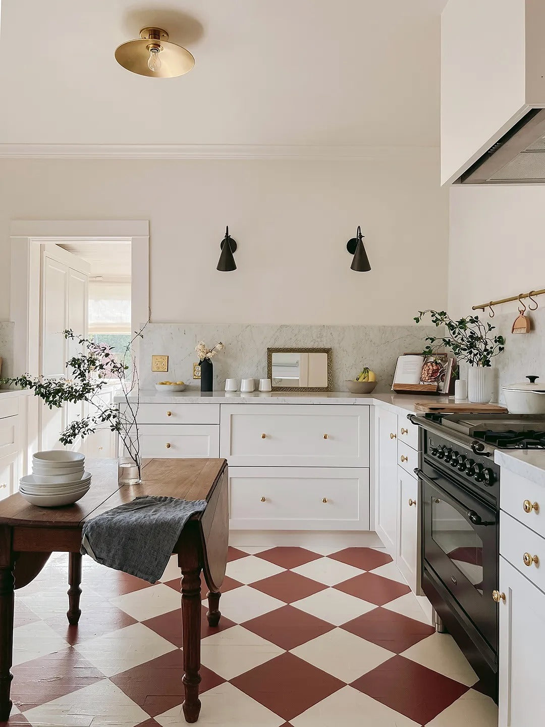 15 Inspiring Kitchen Color Ideas with White Cabinets