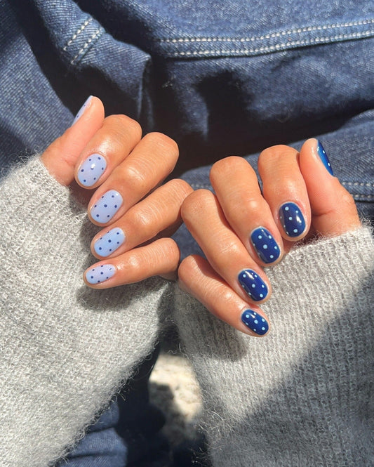 15 Cozy Chic Short Winter Nail Ideas
