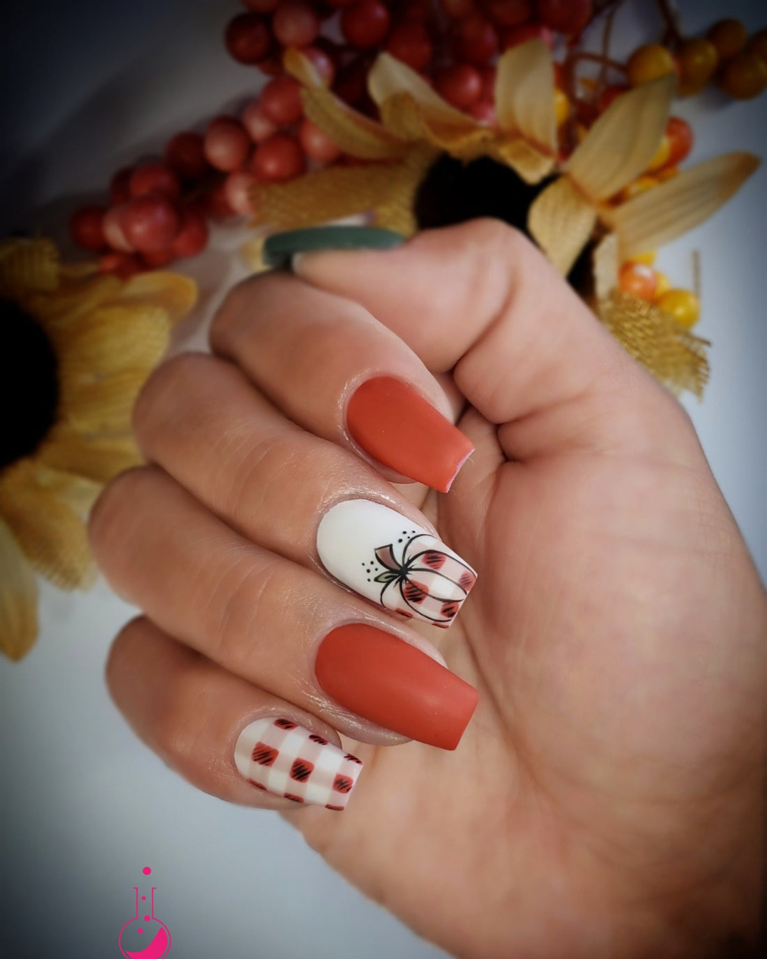 16 Fall Nail Ideas in Gloss
