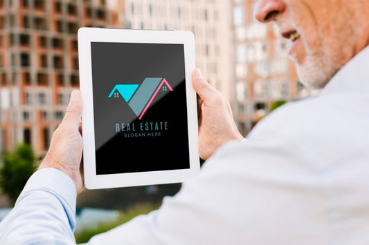 Free Architect Holding A Tablet Mock-Up Psd
