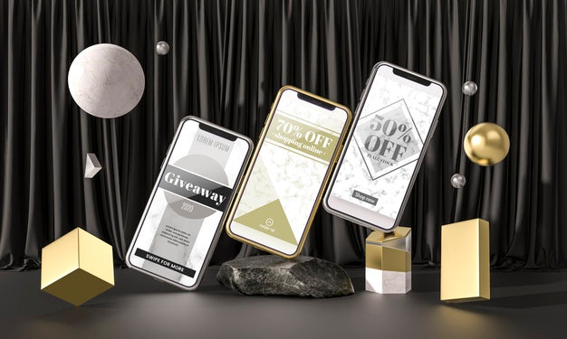 Free Arrangement Of Mock-Up Phones And Marbles Psd