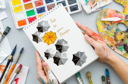 Free Artistic And Colorful Concept On Notebook Psd