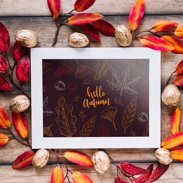Free Autumn Mockup With Frame Psd